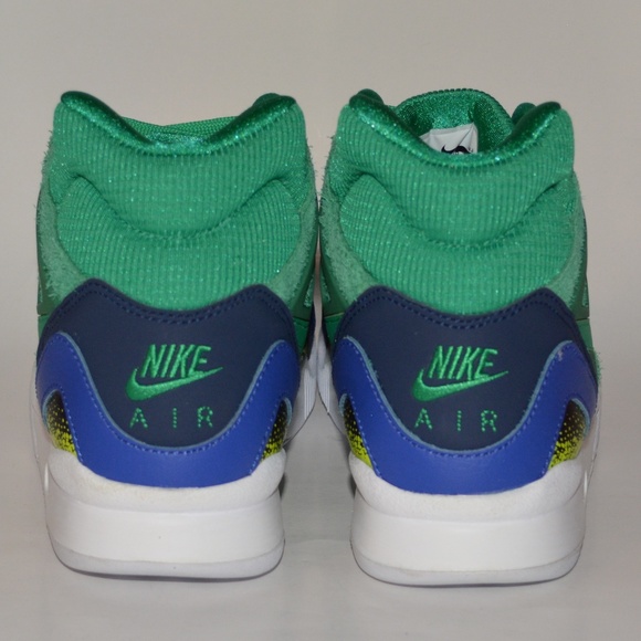 Nike Womens Air Tech Challenge II SE - Picture 6 of 7